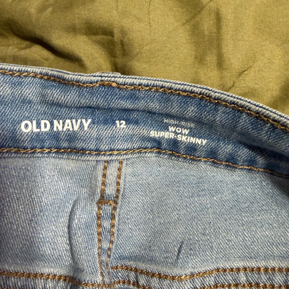 Old Navy women Light Blue Super Skinny Jeans